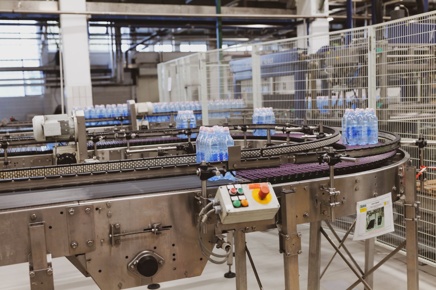 Ligne de production agroalimentaire automatisée